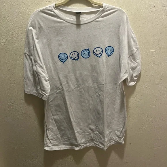 Shein oversized graphic tee size L - Picture 4 of 4